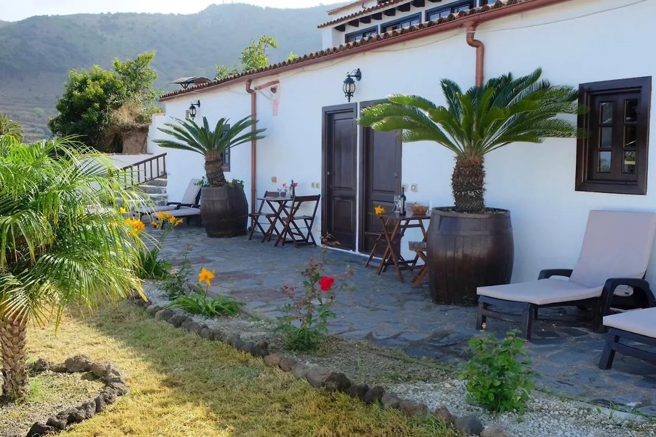 Cosy Santa Cruz Terrace Apartment with BBQ Los Silos Spain